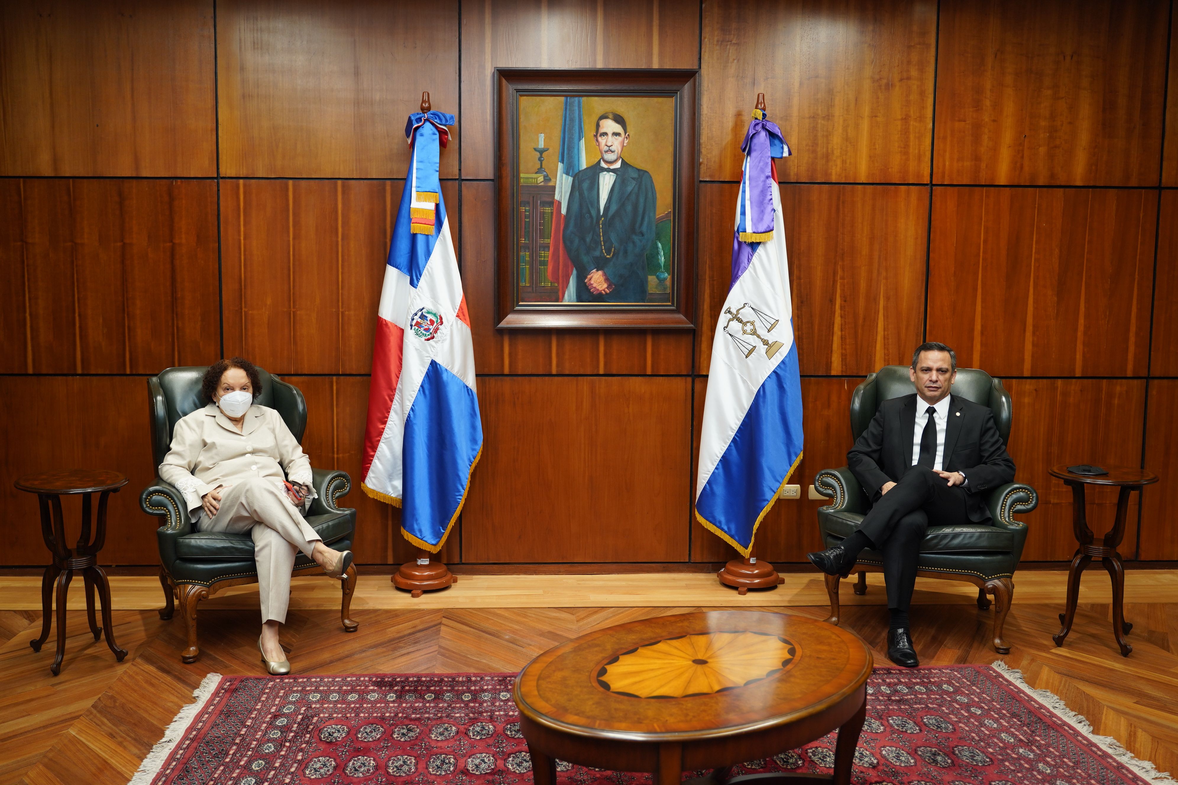 Procuradora general de la República y presidente SCJ sostienen encuentro