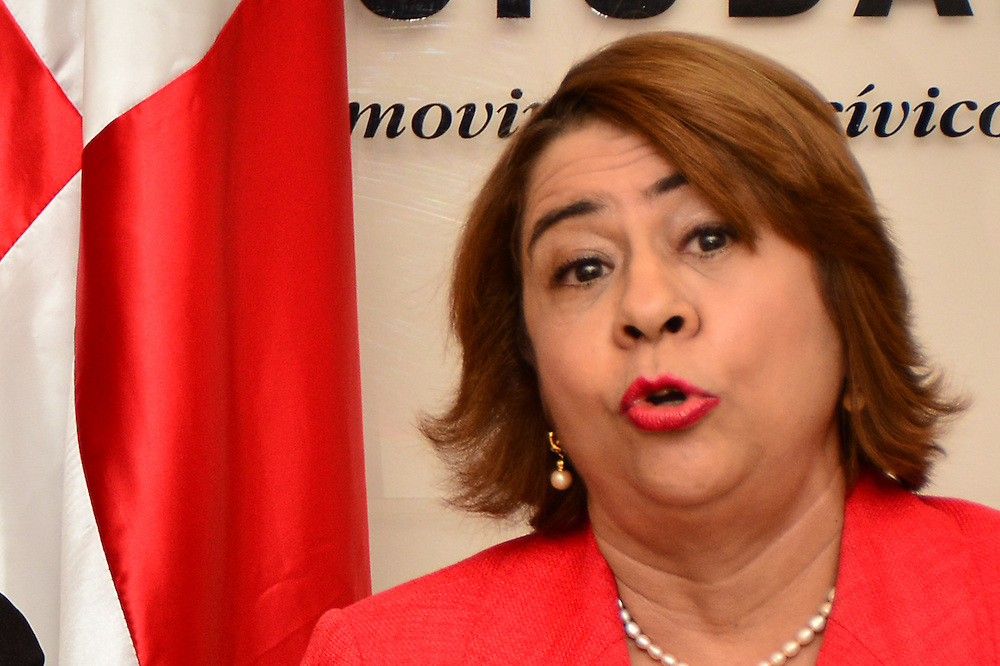 Sonia Díaz Inoa presenta estudio sobre violencia de género en República Dominicana