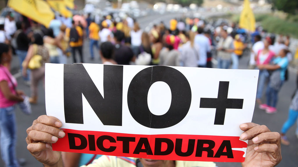 Aumentan protestas en Venezuela por carencia de todo los servicios