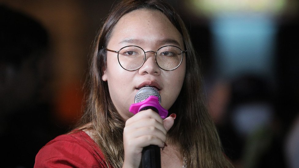 Panusaya Sithijirawattanakul, la estudiante que desafía la monarquía en Tailandia, el país en el que criticar al rey puede llevarte a la cárcel