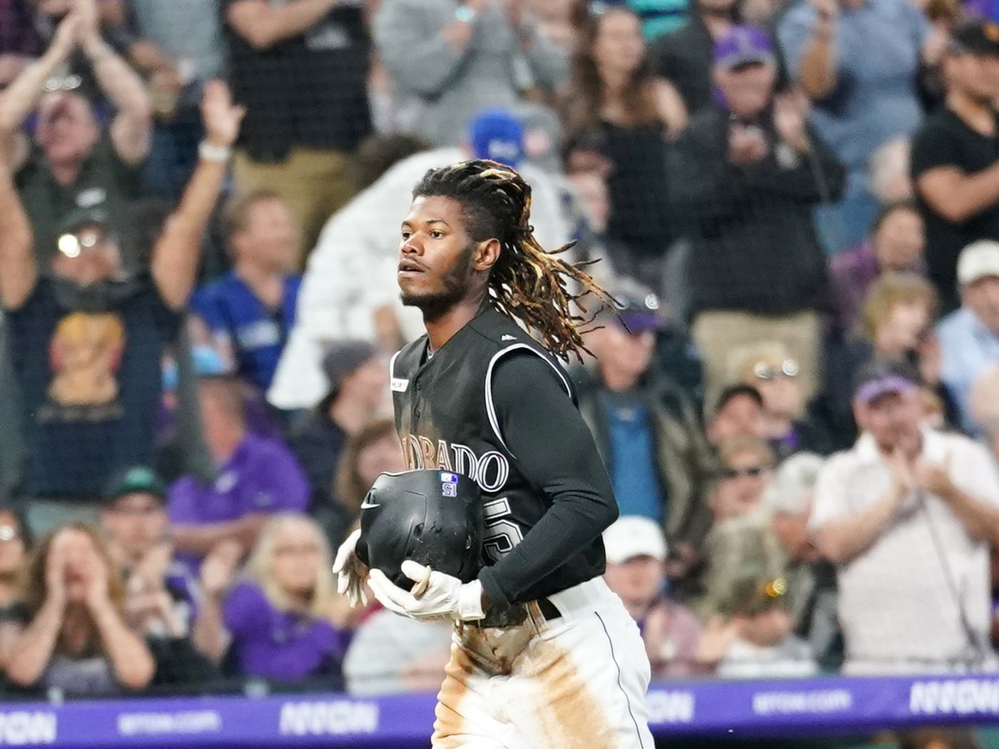 Raimel Tapia impulsa la carrera del triunfo de Rockies