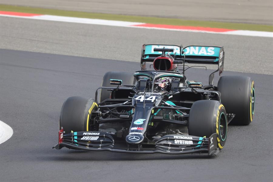 Hamilton iguala récord de Schumacher
