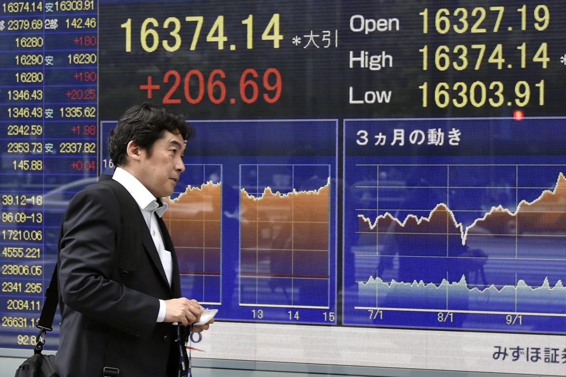 El Nikkei pierde un 0,41 %, pero con una buena sesión para Uniqlo