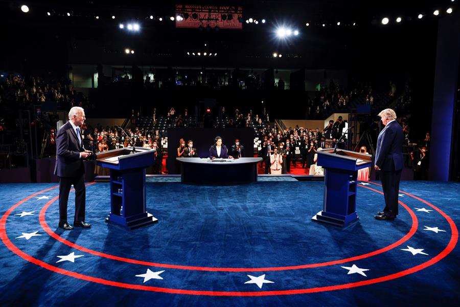 Empieza debate de micrófonos cerrados, el último entre Trump y Biden
