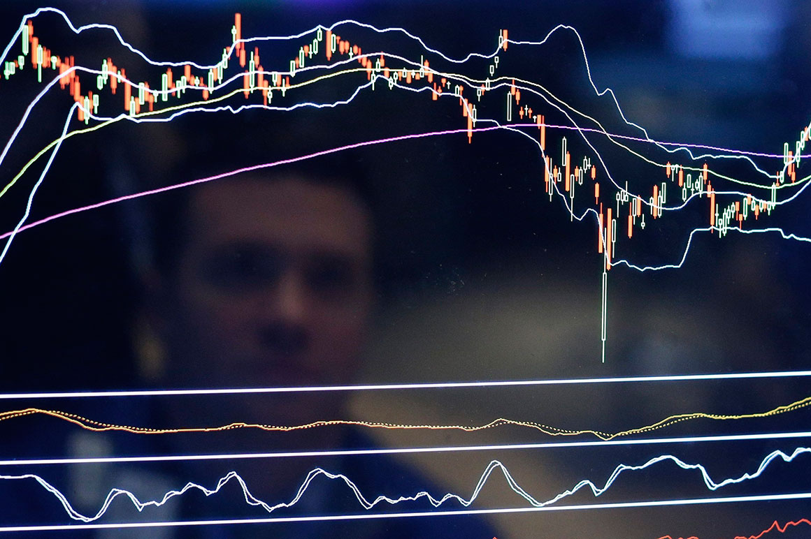 Wall Street abre en terreno mixto y el Dow Jones baja un 0,56 %