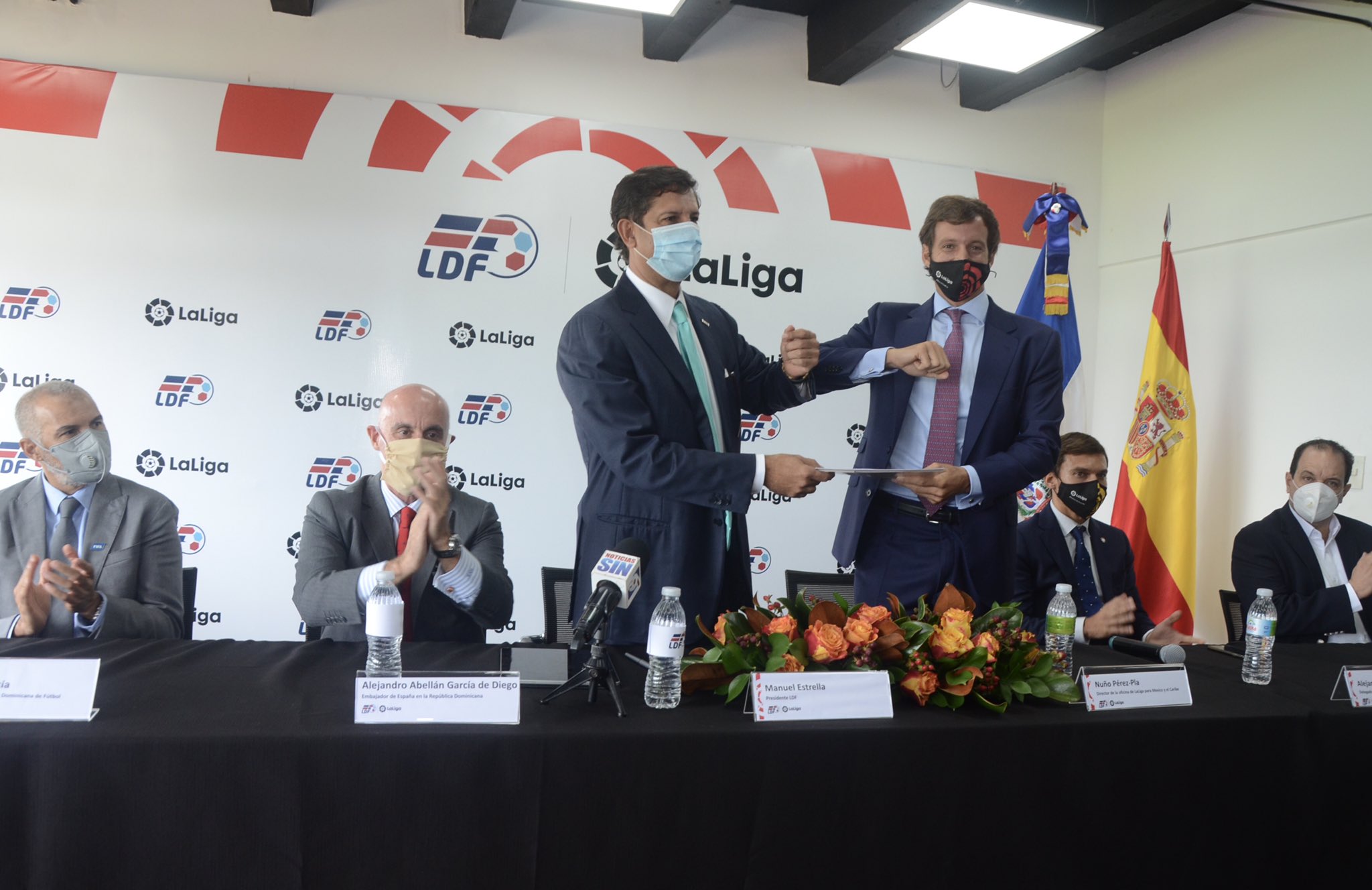 La Liga Dominicana de Fútbol (LDF) firma acuerdo con LaLiga de España