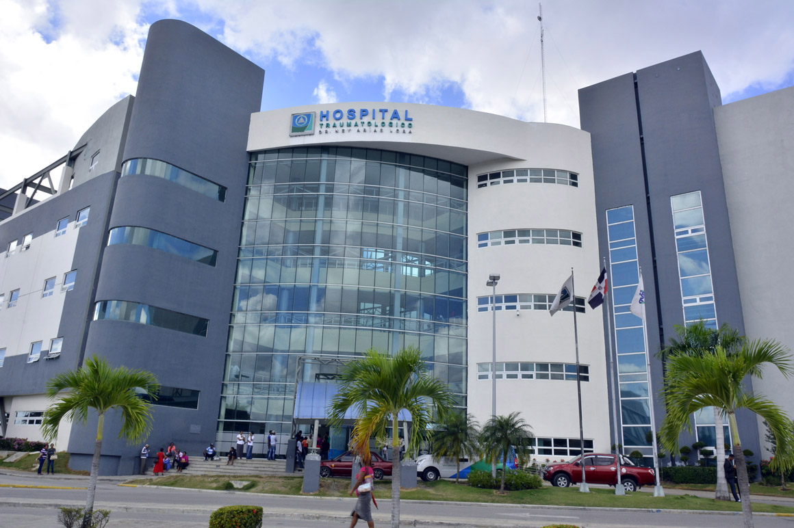 Hospital Ney Arias Lora culmina con éxito operativo quirúrgico de ortopedia y traumatología