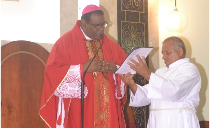 Obispo espera madurez política prevalezca sobre mezquindad partidaria