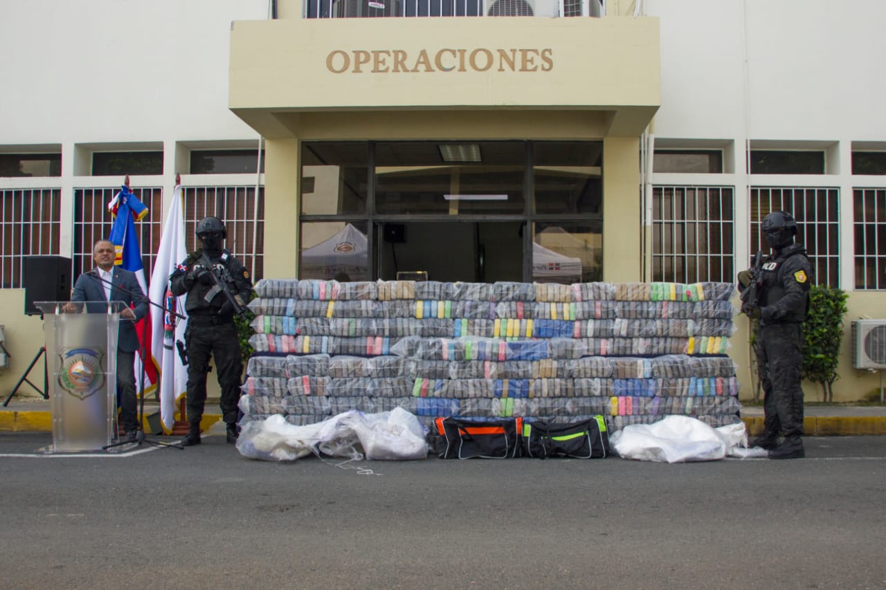 Incautan 9 toneladas de cocaína en República Dominicana, Colombia y Panamá