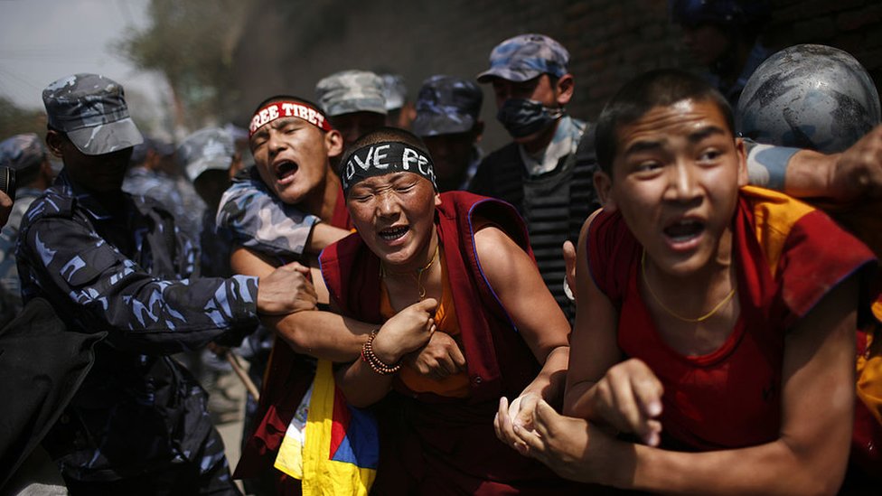 70 años de la ocupación china del Tíbet: cómo se originó el conflicto y cuál es la situación actual en la convulsionada región del Himalaya
