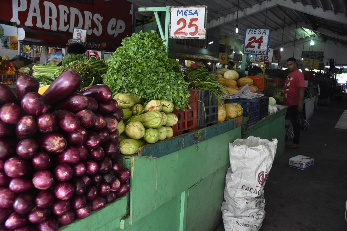 Productores y cadenas de supermercados “armonizarán” precios a productos agropecuarios