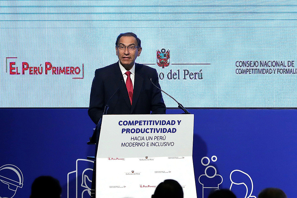 El Congreso peruano destituye al presidente Martín Vizcarra