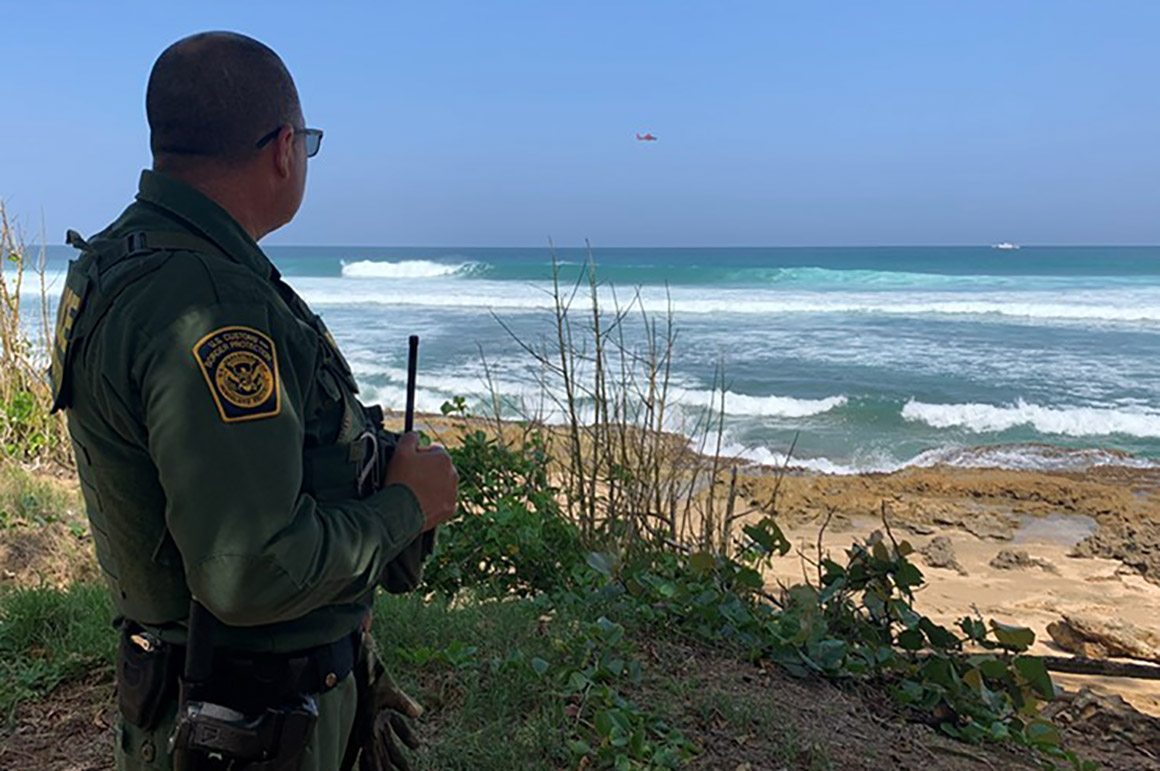 Interceptan yola en Puerto Rico con 370 kilos cocaína y arrestan 3 en operación conjunta