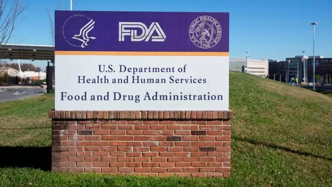 Autorizan fármaco que usó Trump contra la covid-19