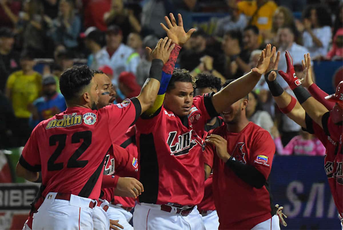 Béisbol venezolano retrasa a finales de noviembre su temporada