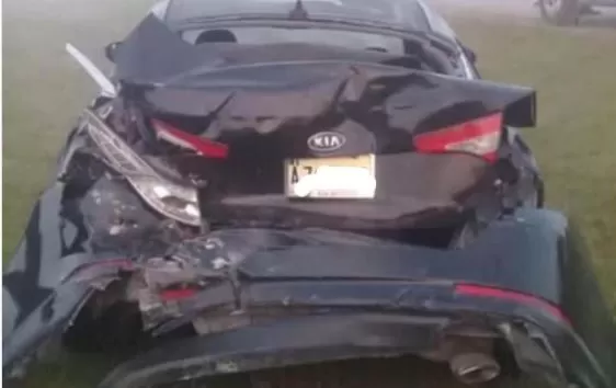 Humareda de vertedero provoca accidente múltiple en autopista El Coral