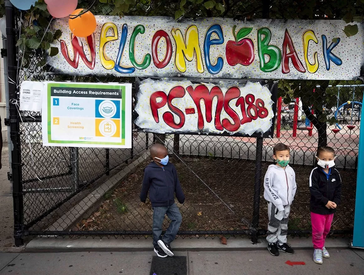 Nueva York se prepara para reabrir escuelas elementales esta semana