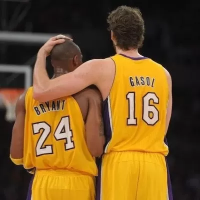 Los Lakers le 'regalan' a Gasol una importante victoria ante los Grizzlies