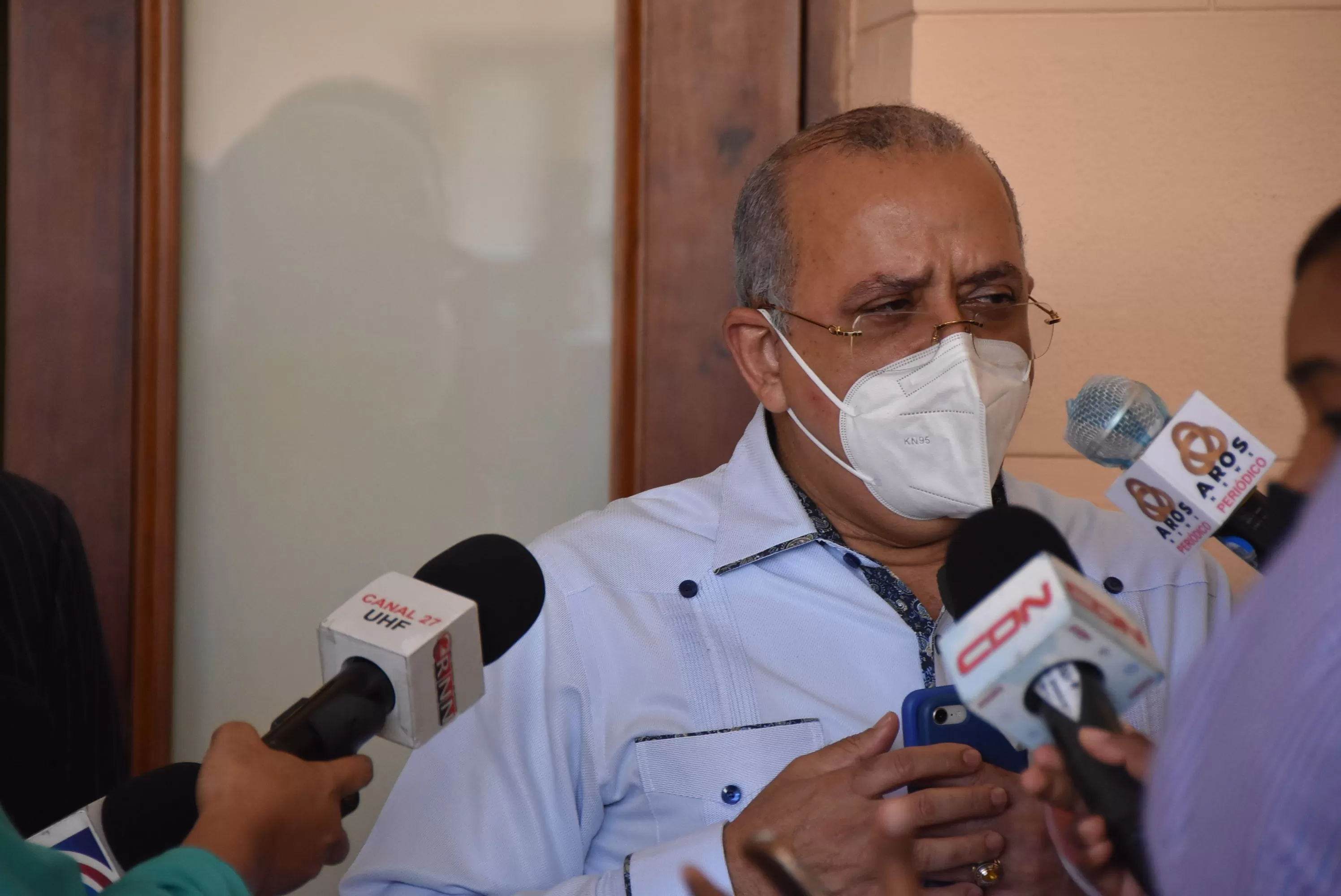 Plutarco Arias asegura dominicanos recibirán vacuna contra covid-19 en marzo