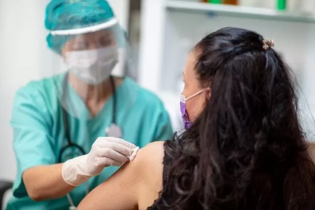 BID moviliza US$1.000 millones para financiar vacunas contra COVID en AL