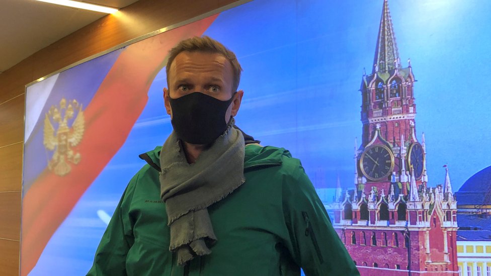 Alexei Navalny: el líder opositor ruso es detenido tras aterrizar en Moscú, cinco meses después de su envenenamiento