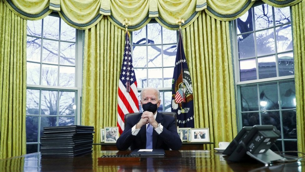 Toma de posesión de Biden: las 17 primeras medidas con las que el presidente empieza a revertir las políticas de Trump