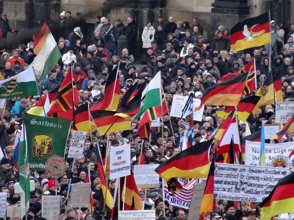 Culpan a la ultraderecha negacionista por incremento de Covid-19 en Alemania