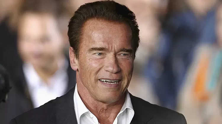 Schwarzenegger se ve implicado en un accidente viario múltiple en Los Ángeles