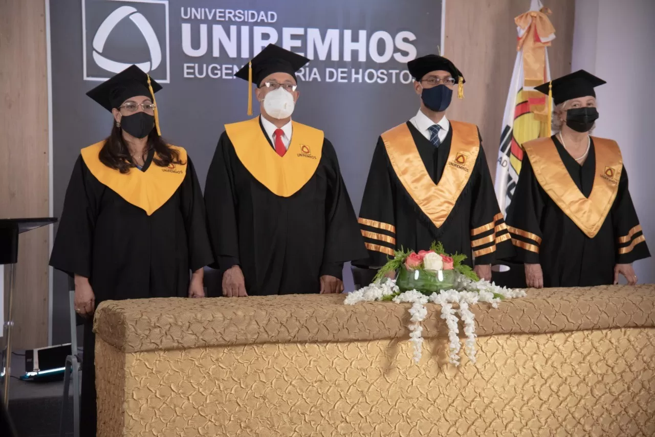 Alrededor de 348 nuevos profesionales se graduan de manera virtual por UNIREMHOS