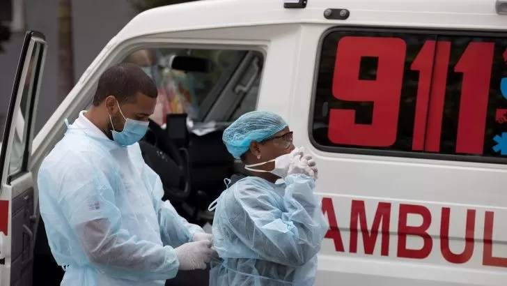Salud Pública reporta 972 contagios y 18 muertes por covid-19