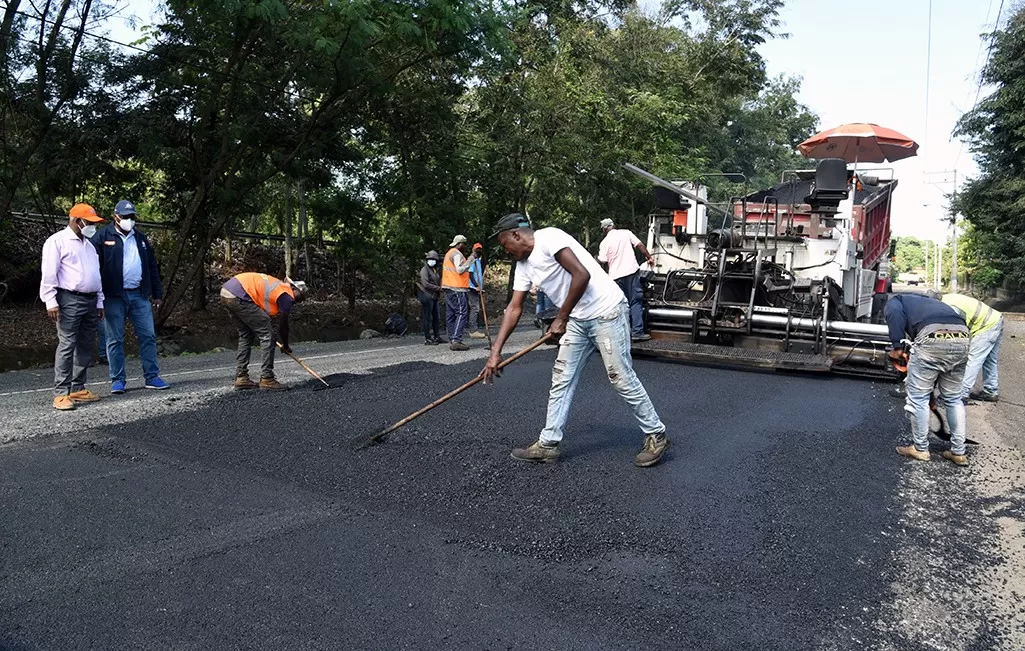 Obras Públicas interviene la carretera San Francisco de Macorís- Autopista Duarte