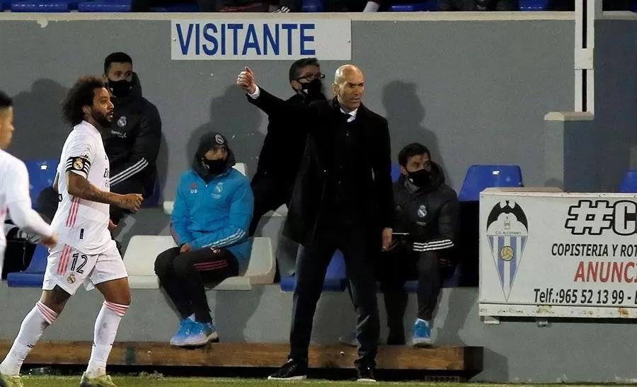 Zidane extiende su maldición copera