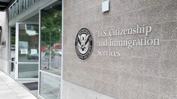 Servicio de Ciudadanía e Inmigración EEUU cierra labores presenciales dos días por razones seguridad
