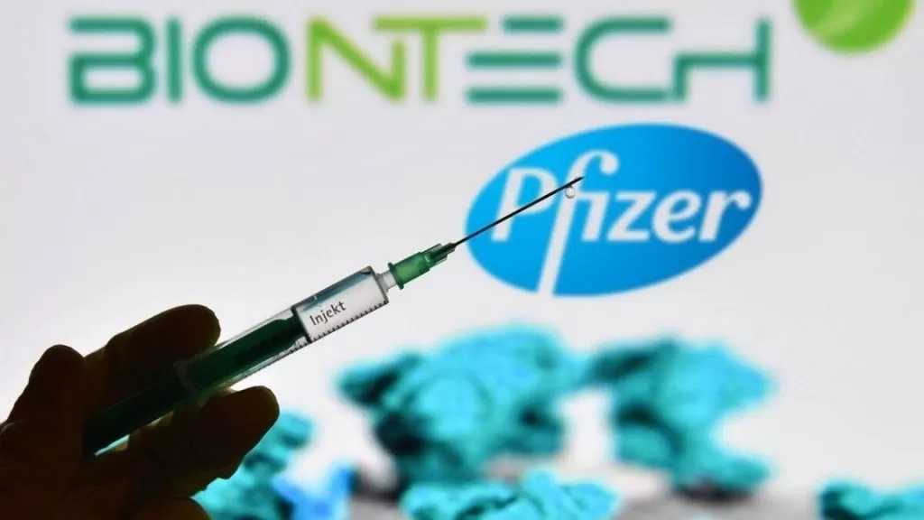 Abinader ratifica acuerdo con Pfizer y añade dos millones más de dosis