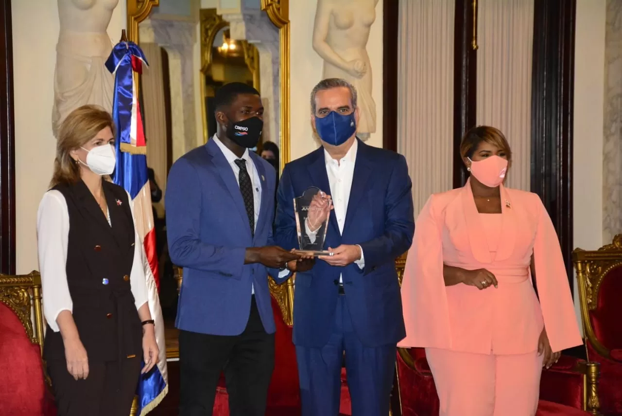 Presidente Luis Abinader encabeza XXV entrega del Premio Nacional de la Juventud