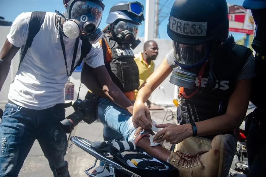 Periodistas haitianos piden solidaridad y saludan juicio a exsenador por asesinato de colega