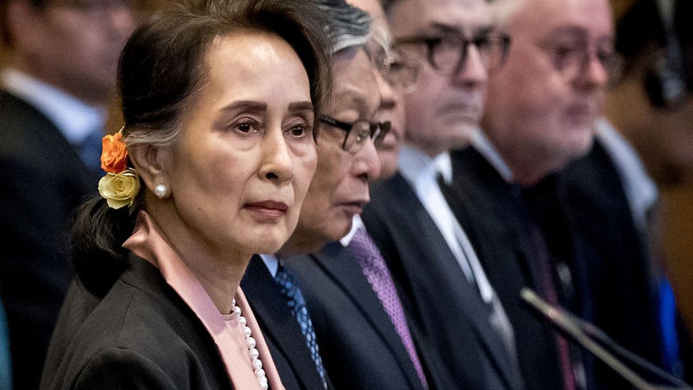 Aung San Suu Kyi: la nobel de la Paz y heroína caída en desgracia que ahora enfrenta un golpe de Estado