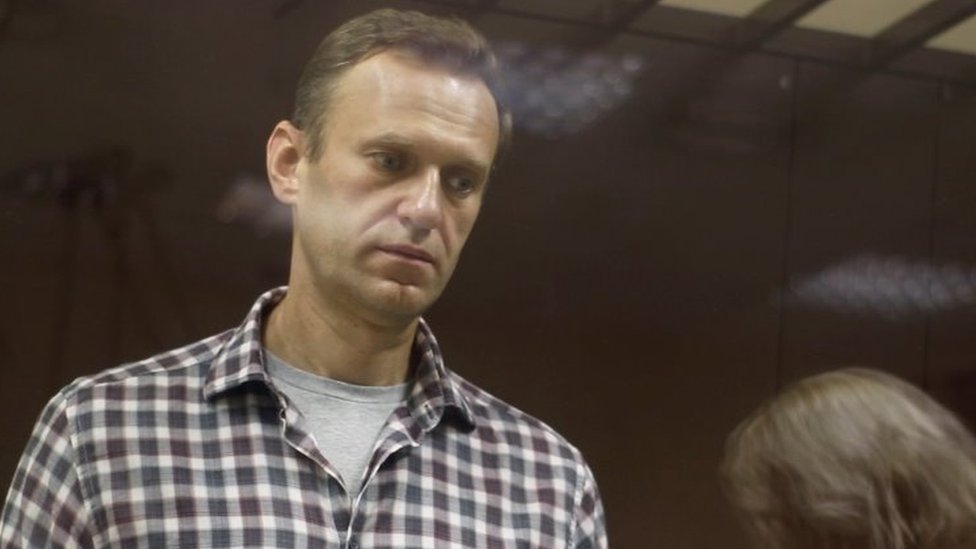 Alexei Navalny: la polémica decisión de Amnistía Internacional de dejar de considerar preso de conciencia al líder opositor
