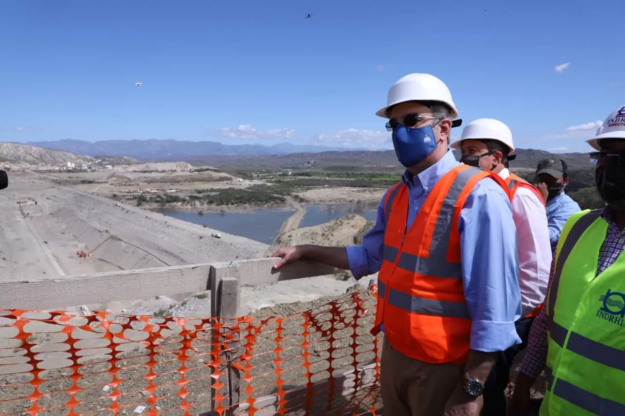 Presa de Monte Grande estará terminada en agosto de 2022, promete presidente Abinader