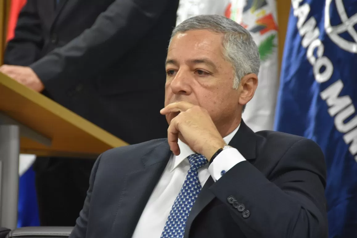 Donald Guerrero rechaza dispusiera de fondo de RD$ 17 mil millones para flotilla del transporte