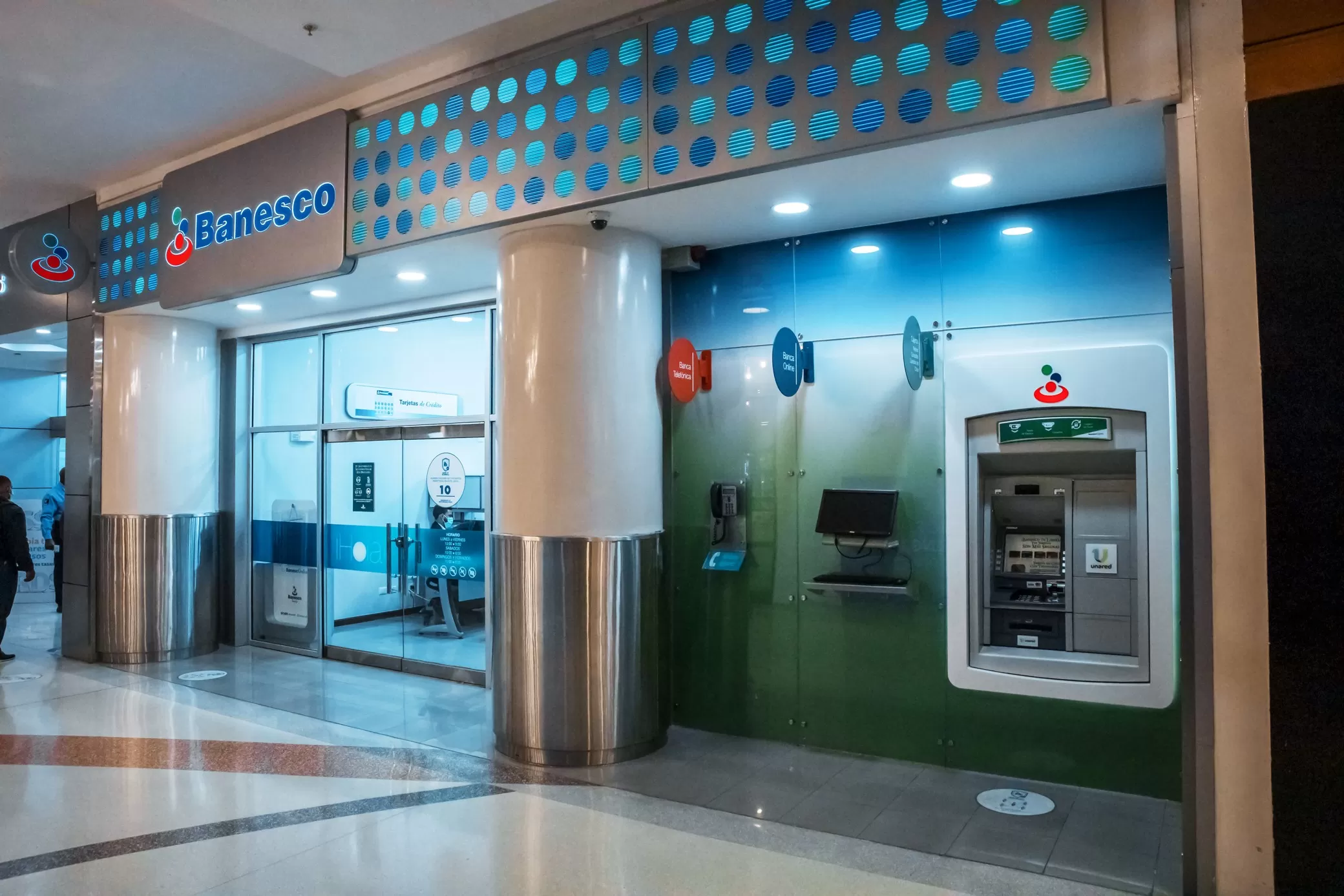 Banesco se afilia a la red de cajeros automáticos UNARED