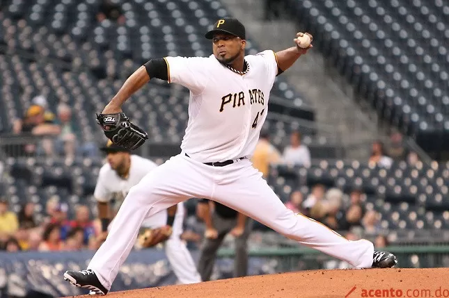 Dominicano Liriano invitado por Azulejos a entrenamientos