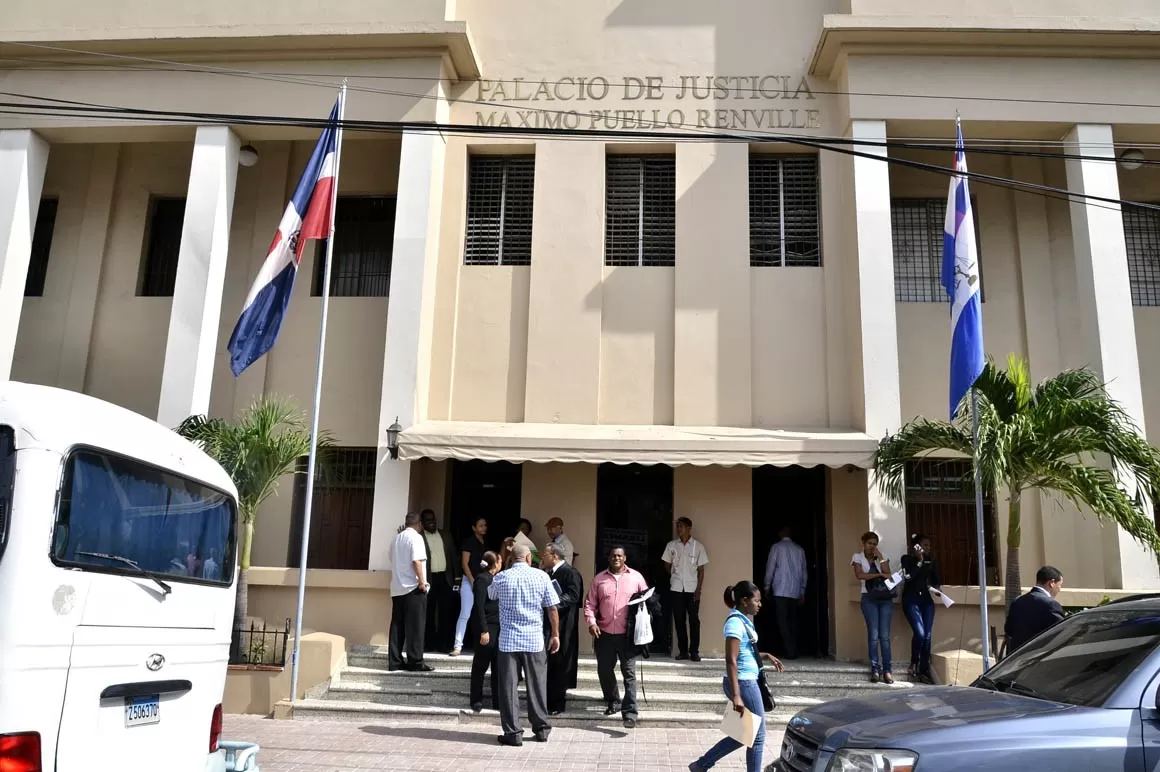 Coerción contra esposos por muertes de tres hombres en San Cristóbal