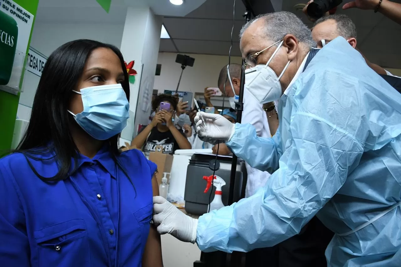 Plan de vacunación se extiende a Bonao y San Francisco de Macorís