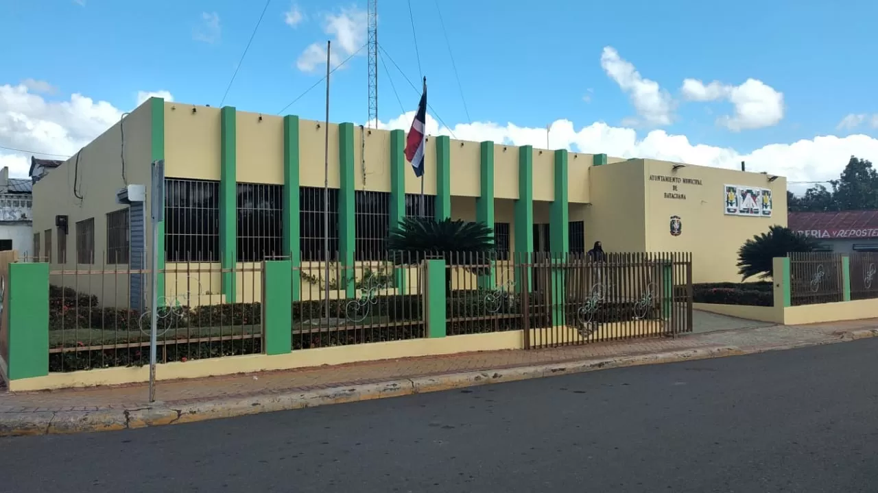 Ayuntamiento de Bayaguana se propone recuperar espacios públicos