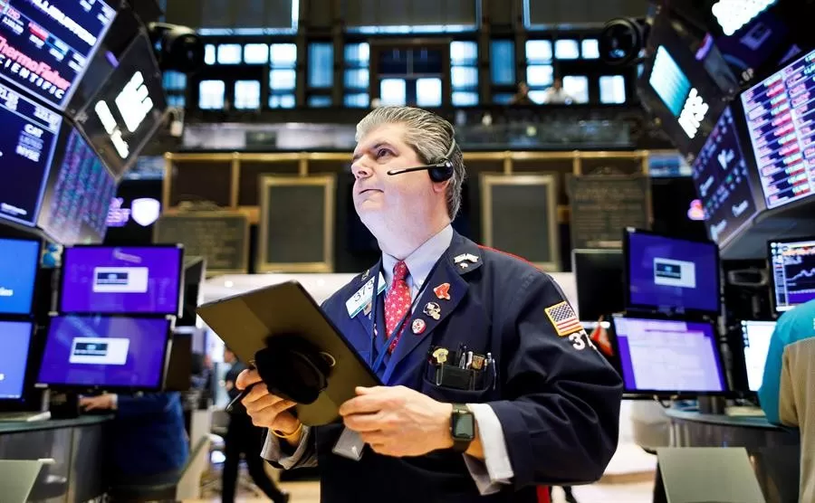 Wall Street cierra con pérdidas