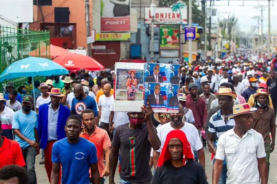 Miles de haitianos protestaron hoy contra los secuestros