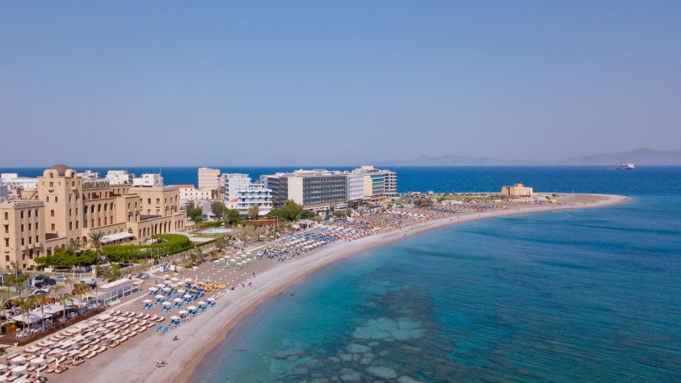 Coronavirus en los Países Bajos: el novedoso experimento con un viaje a Grecia con el que quieren probar si las vacaciones son seguras con la pandemia