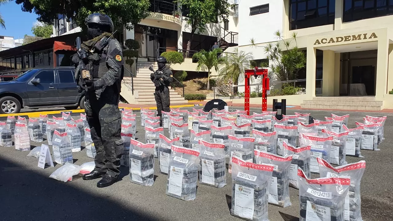 Decomisan 500 paquetes de presunta cocaína en vivienda de Los Cacicazgos