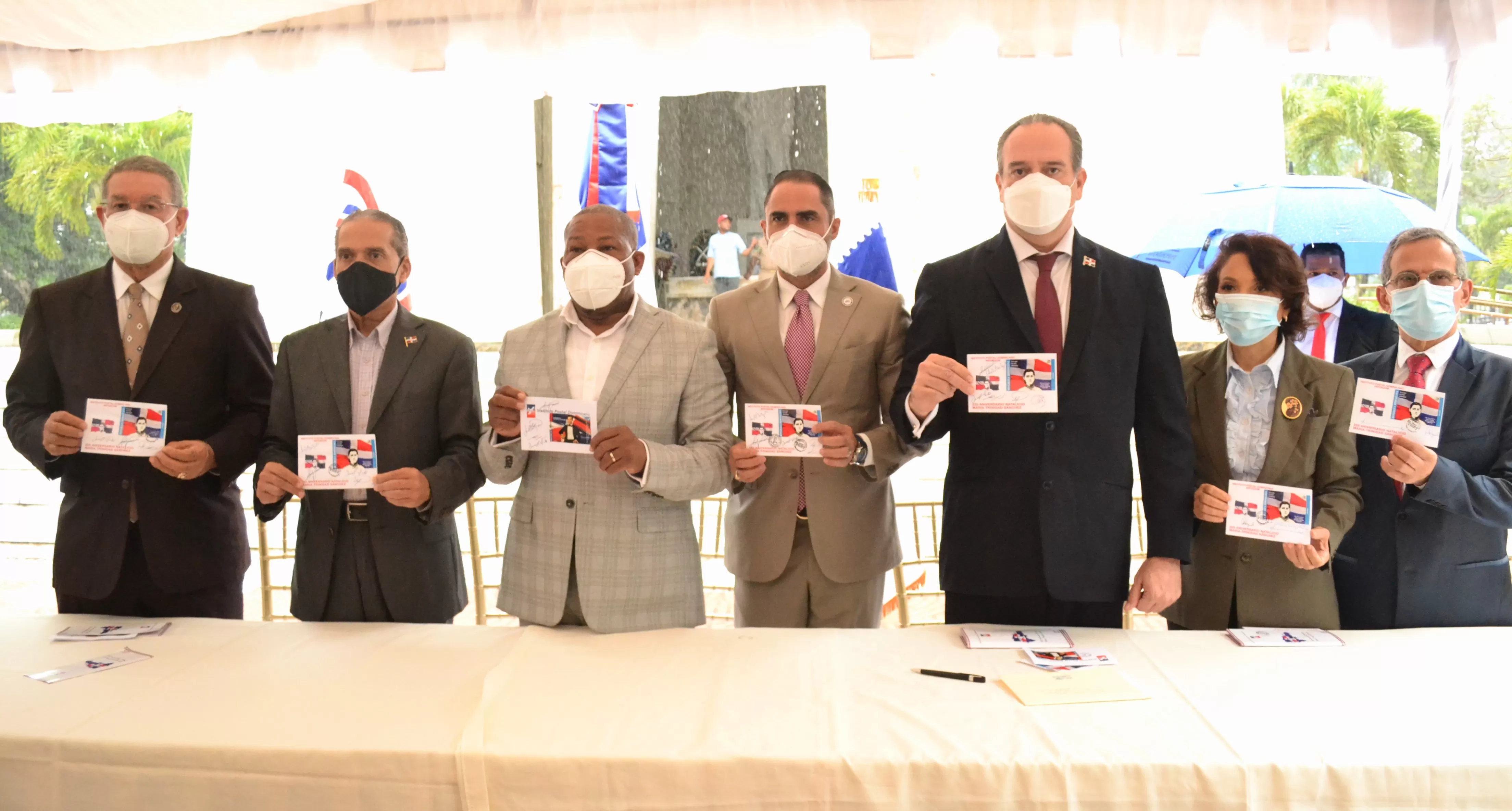 Instituto Postal Dominicano y Efemérides Patrias ponen uso emisión postal y matasello